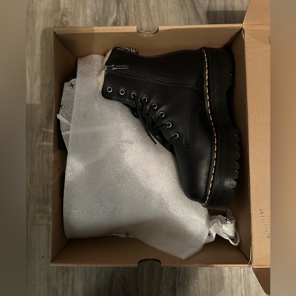 DR MARTENS JADON BOOT LEATHER FAUX FUR LINED PLATFORMS - Picture 13 of 16